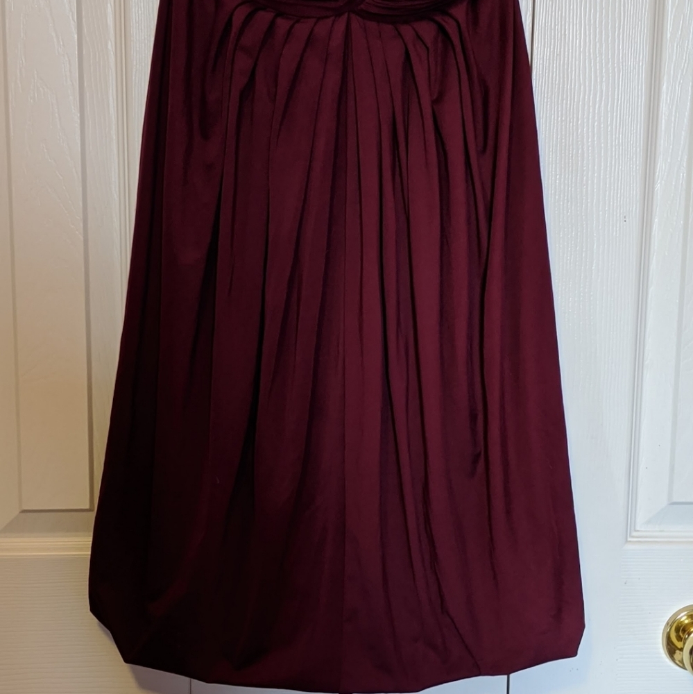 Le Chateua Rich Burgundy Dress - Picture 4 of 5